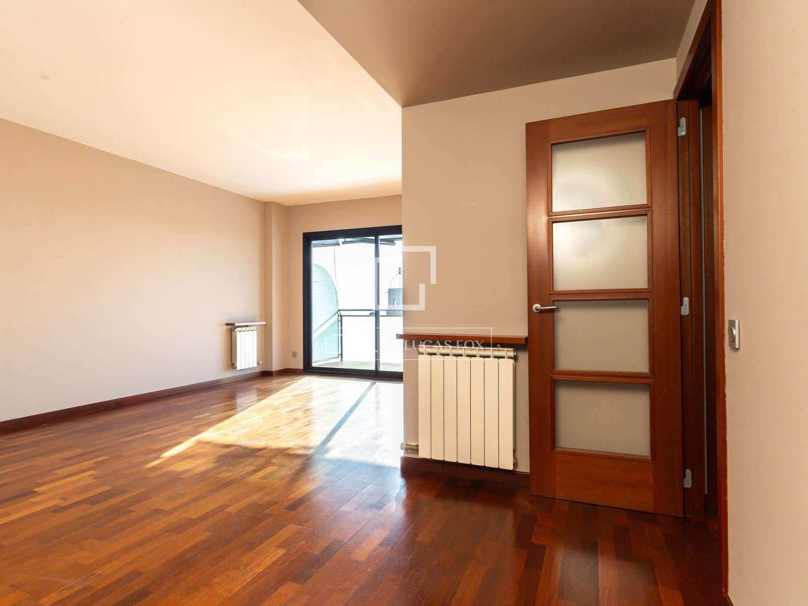 4 slaapkamer Appartement te huur in Esplugues de Llobregat met zwembad garage - € 3.059 (Ref: 9603313)