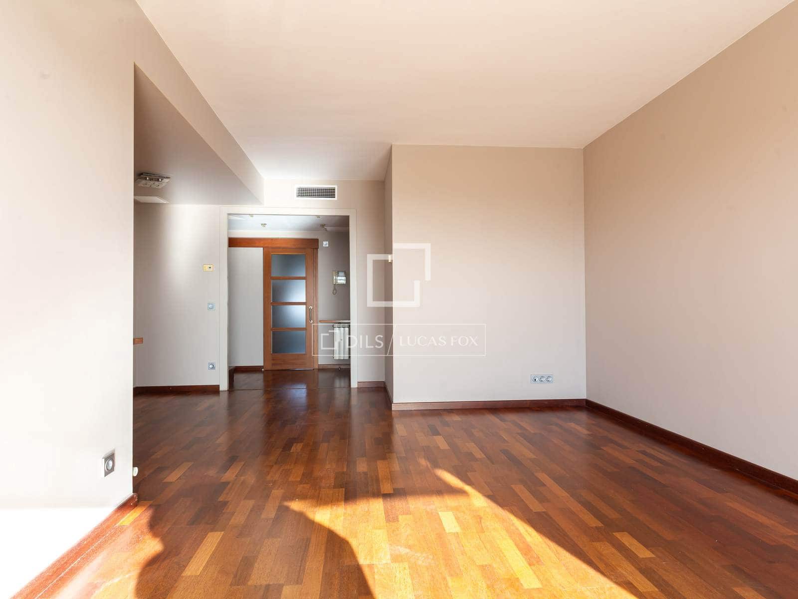 4 slaapkamer Appartement te huur in Esplugues de Llobregat met zwembad garage - € 3.059 (Ref: 9603313)