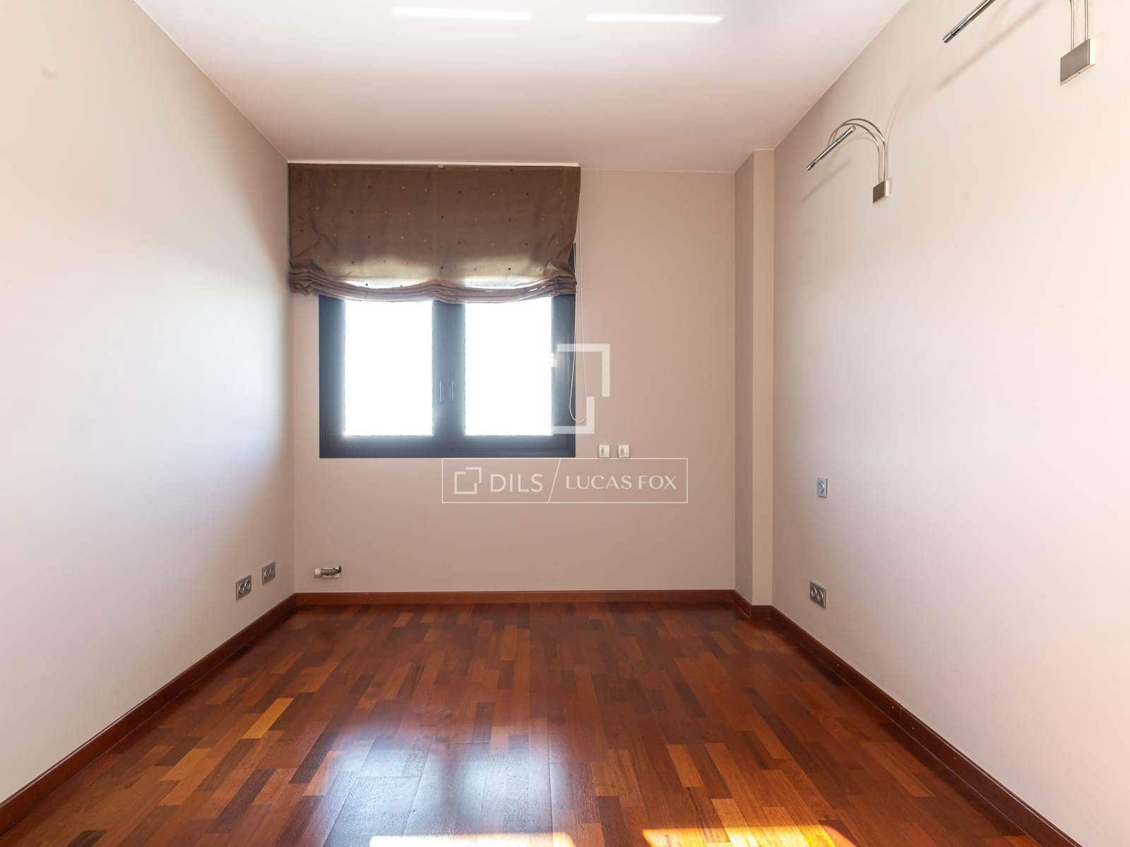 4 slaapkamer Appartement te huur in Esplugues de Llobregat met zwembad garage - € 3.059 (Ref: 9603313)