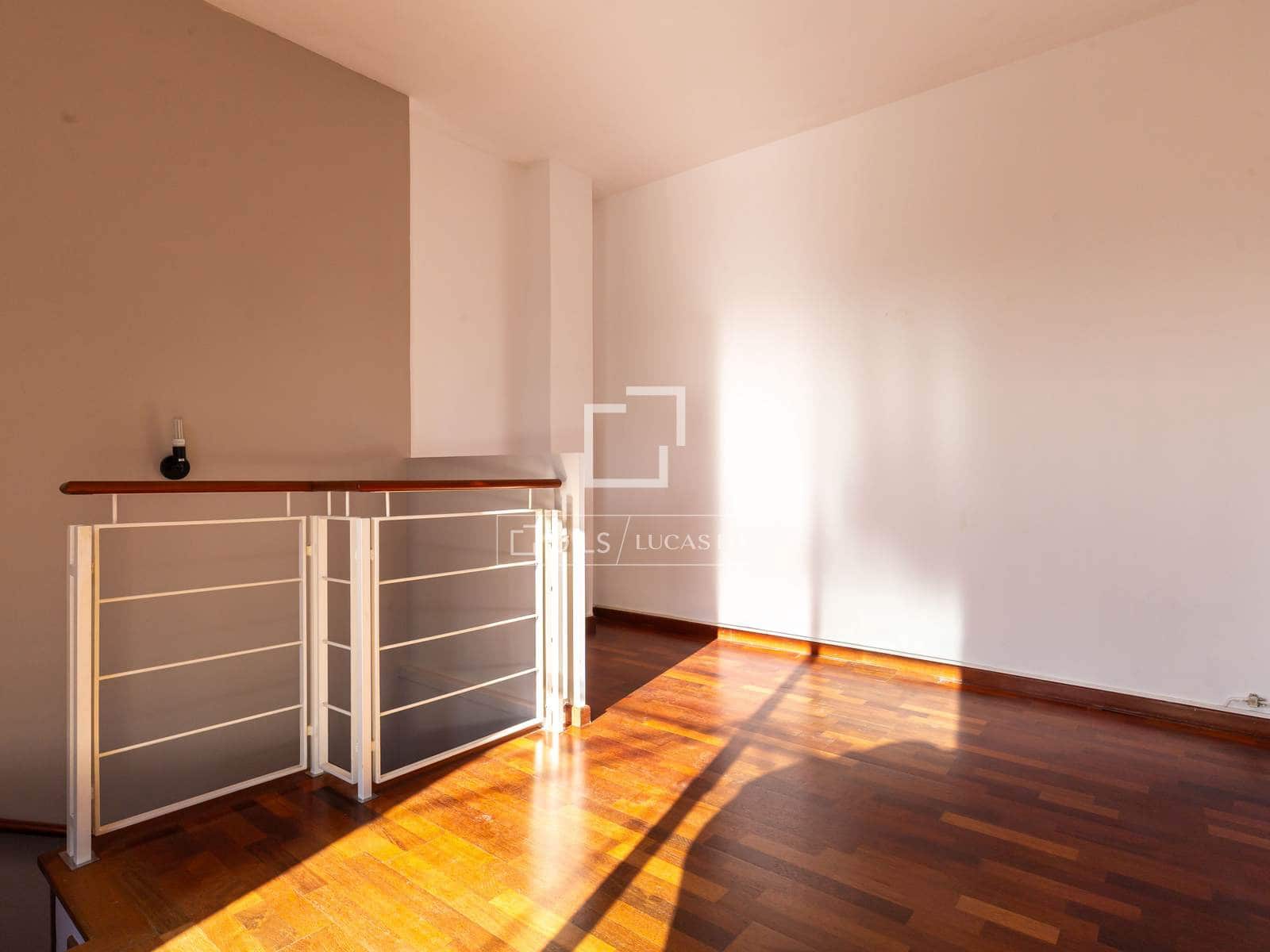 4 slaapkamer Appartement te huur in Esplugues de Llobregat met zwembad garage - € 3.059 (Ref: 9603313)