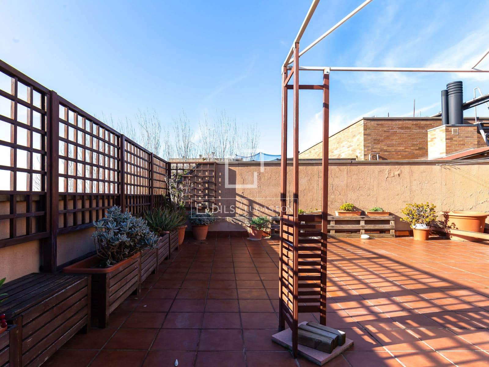 4 slaapkamer Appartement te huur in Esplugues de Llobregat met zwembad garage - € 3.059 (Ref: 9603313)