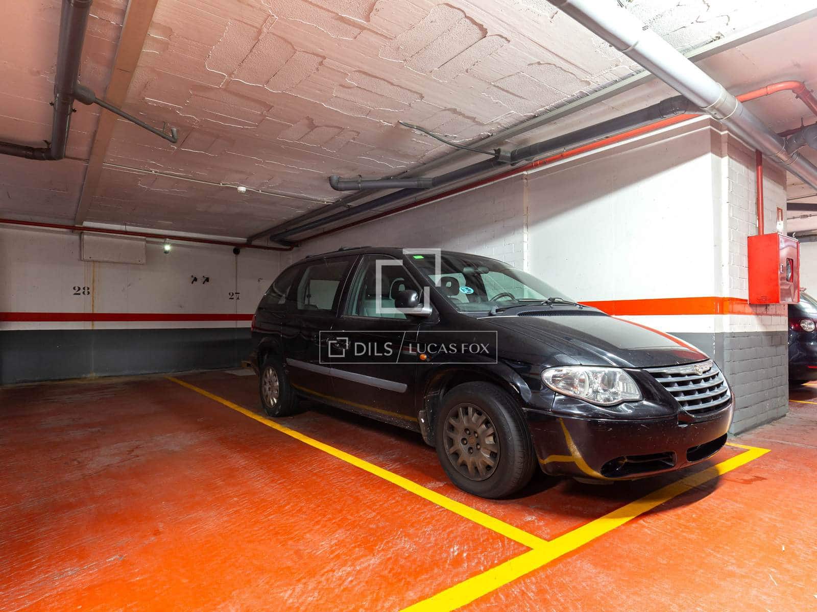 4 slaapkamer Appartement te huur in Esplugues de Llobregat met zwembad garage - € 3.059 (Ref: 9603313)