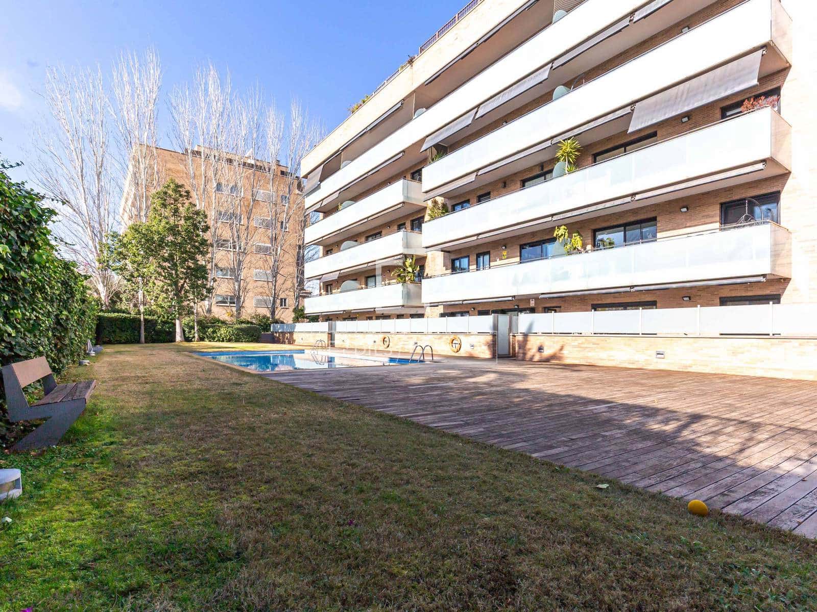 4 slaapkamer Appartement te huur in Esplugues de Llobregat met zwembad garage - € 3.059 (Ref: 9603313)