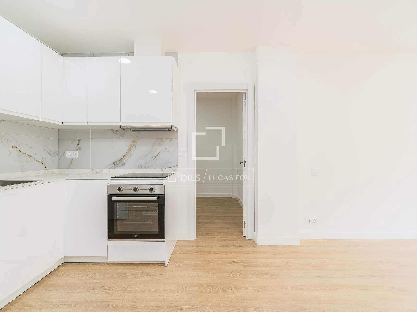 Apartamento de 3 habitaciones en Barcelona ciudad en venta - 545.000 € (Ref: 9603435)