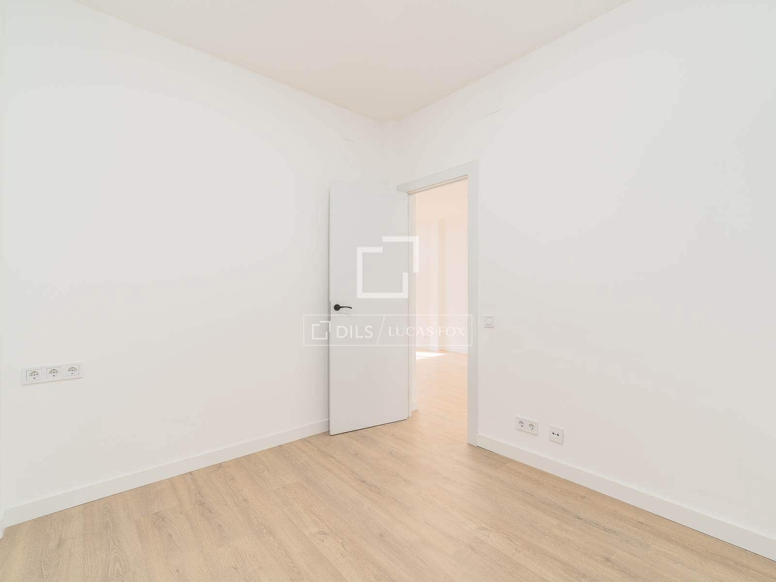 Apartamento de 3 habitaciones en Barcelona ciudad en venta - 545.000 € (Ref: 9603435)
