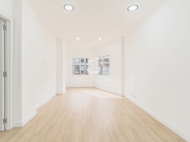 Apartamento de 3 habitaciones en Barcelona ciudad en venta - 545.000 € (Ref: 9603435)