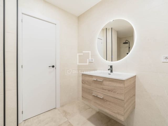 Apartamento de 3 habitaciones en Barcelona ciudad en venta - 545.000 € (Ref: 9603435)