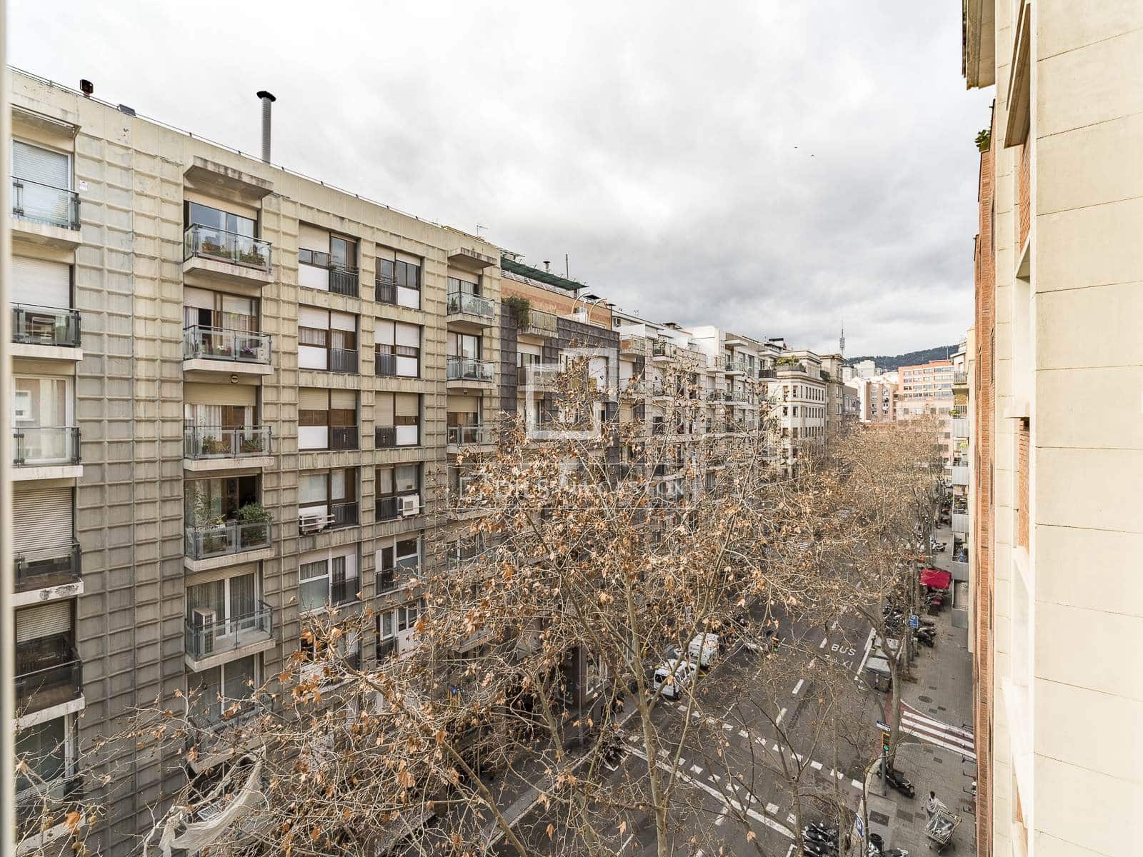 Apartamento de 3 habitaciones en Barcelona ciudad en venta - 545.000 € (Ref: 9603435)