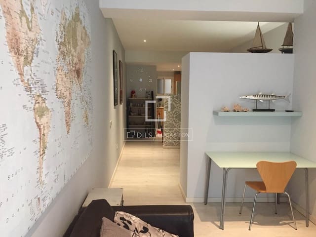 Apartamento de 2 habitaciones en Ciutat Vella, Barcelona ciudad en venta - 378.000 € (Ref: 9603436)