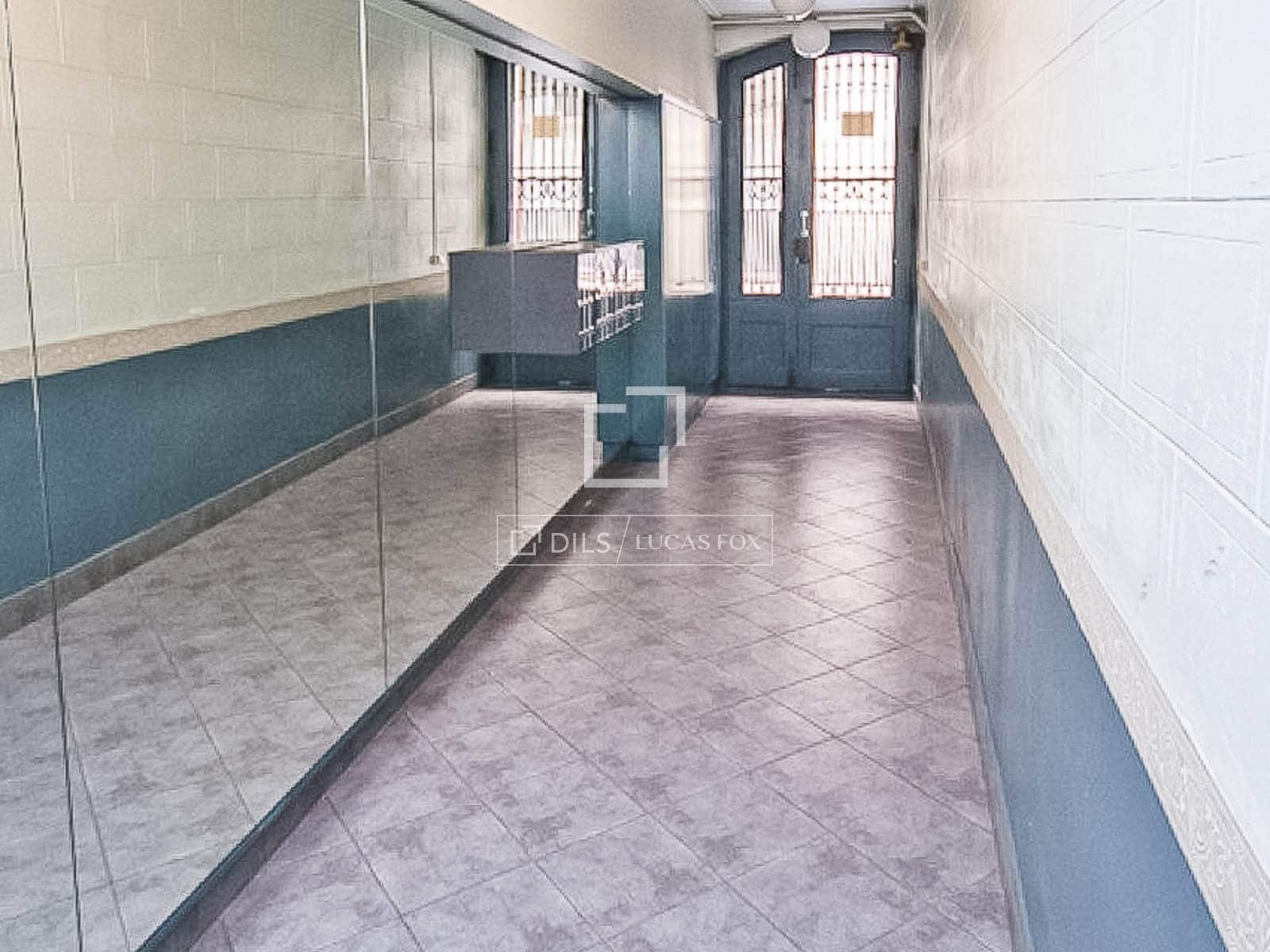 Apartamento de 2 habitaciones en Barcelona ciudad en venta - 378.000 € (Ref: 9603436)