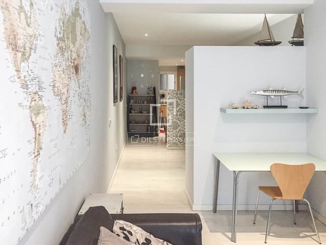 2 sovrum Lägenhet till salu i Ciutat Vella, Barcelona stad - 378 000 € (Ref: 9603436)