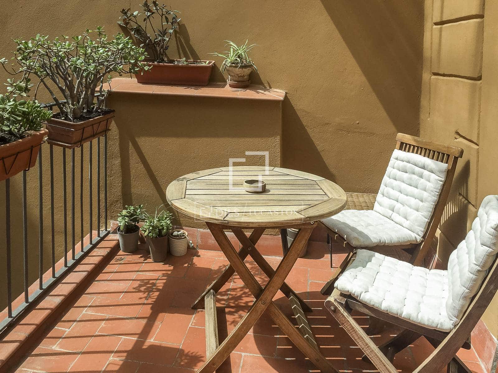 Apartamento de 2 habitaciones en Barcelona ciudad en venta - 378.000 € (Ref: 9603436)