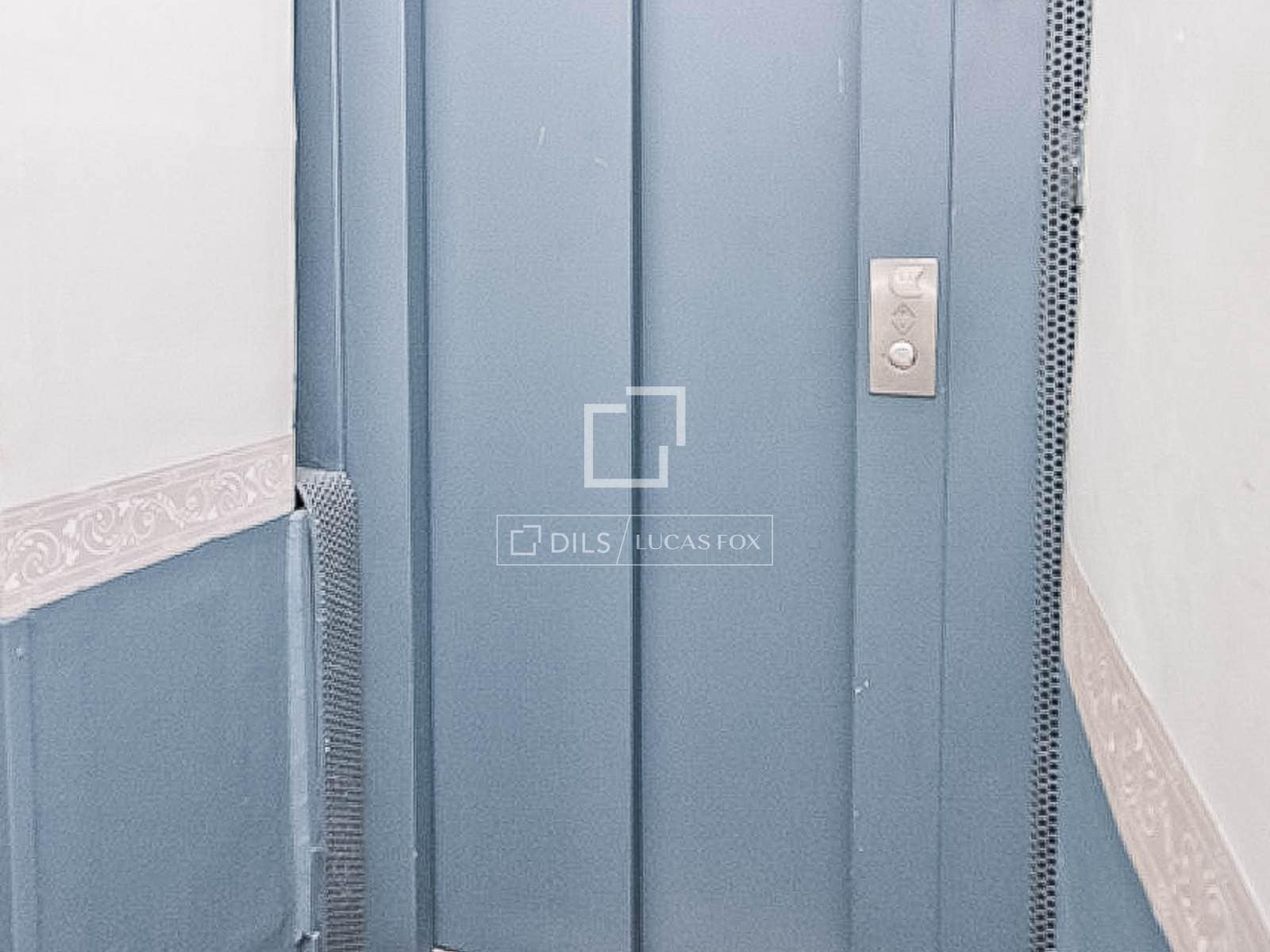 Apartamento de 2 habitaciones en Barcelona ciudad en venta - 378.000 € (Ref: 9603436)