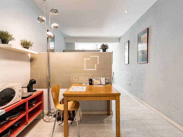 2 quarto Apartamento para venda em Ciutat Vella, Barcelona cidade - 369 500 € (Ref: 9603436)