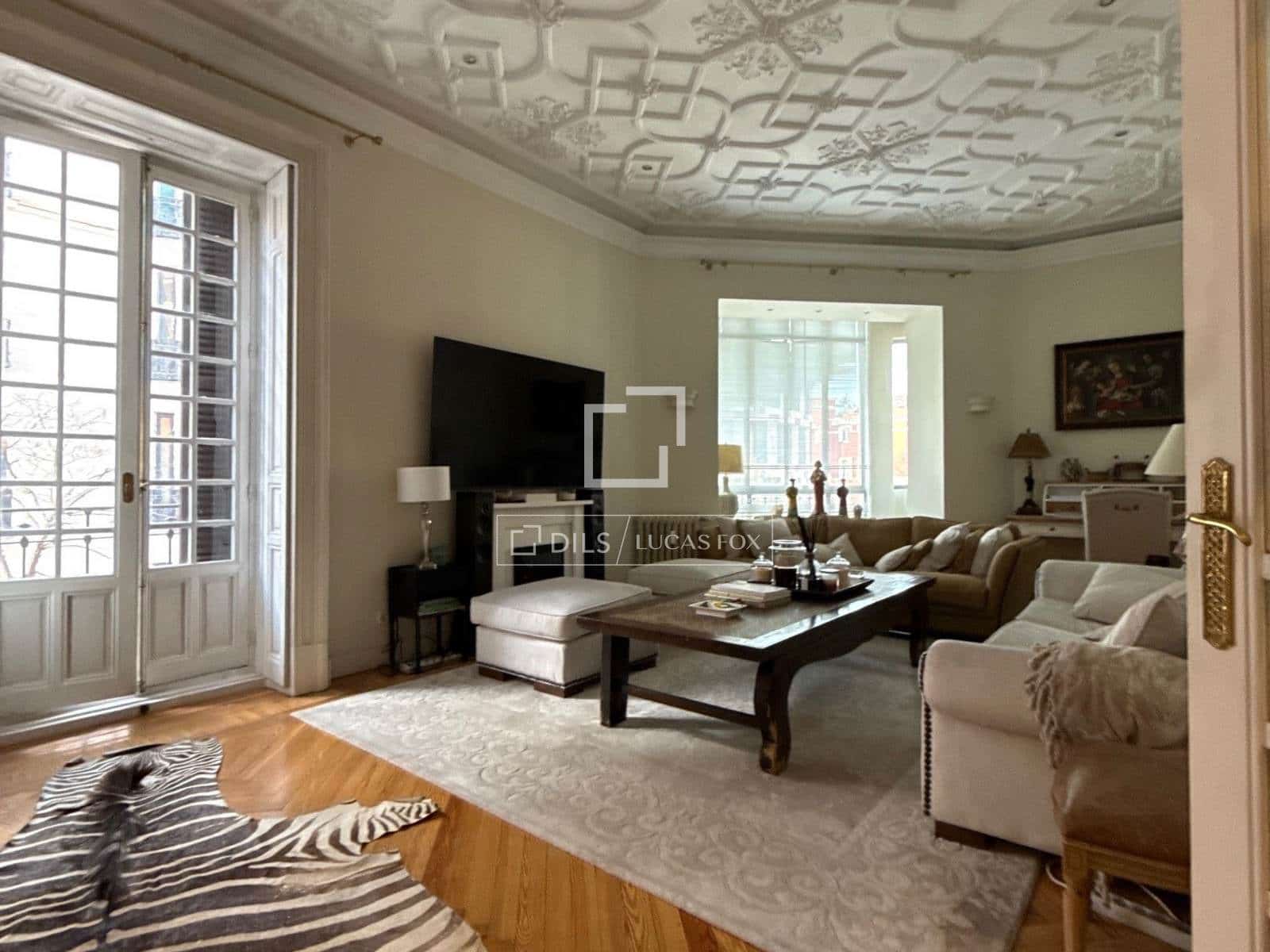 4 bedroom Apartment for rent in Madrid city - € 7,200 (Ref: 9603440)