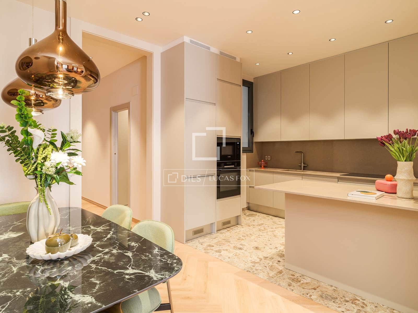 3 soveværelse Lejlighed til salg i Barcelona by - € 1.860.000 (Ref: 9603572)