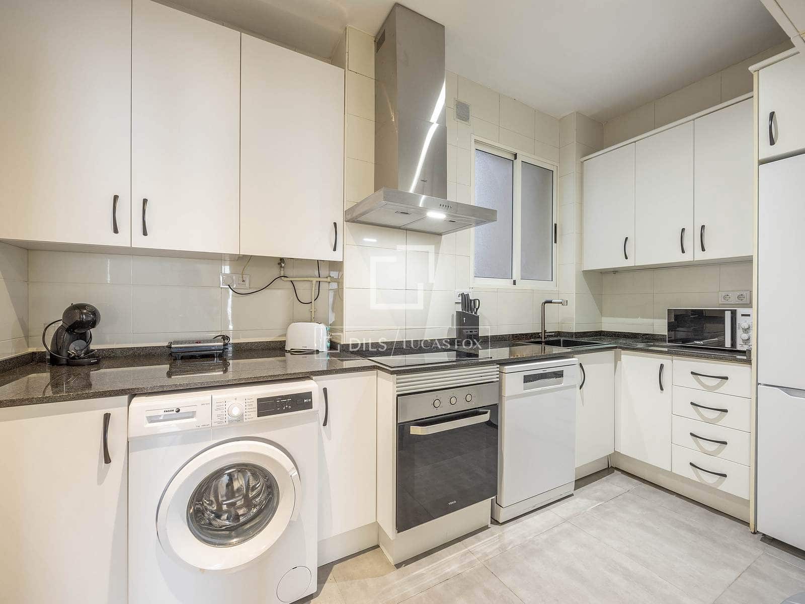 2 camera da letto Appartamento da affittare in Valencia citta - 1.900 € (Rif: 9603573)