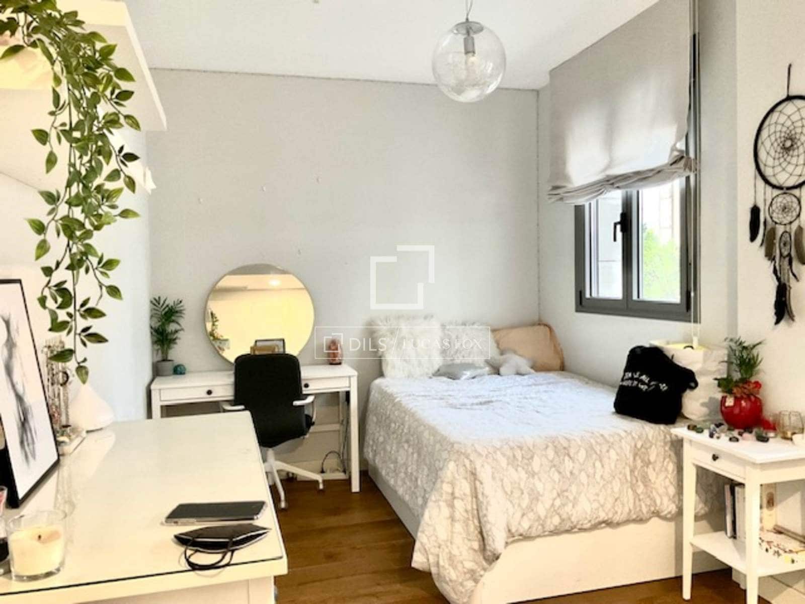 3 sypialnia Apartament na sprzedaż w Miasto Madryt z basenem garażem - 1 090 000 € (Ref: 9603674)