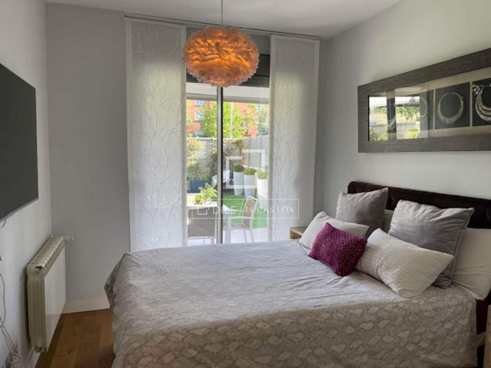 3 sypialnia Apartament na sprzedaż w Miasto Madryt z basenem garażem - 1 090 000 € (Ref: 9603674)