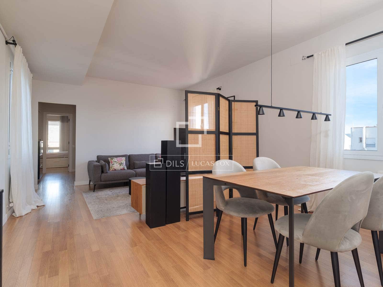 Ático de 2 habitaciones en Barcelona ciudad en alquiler - 2.900 € (Ref: 9606326)