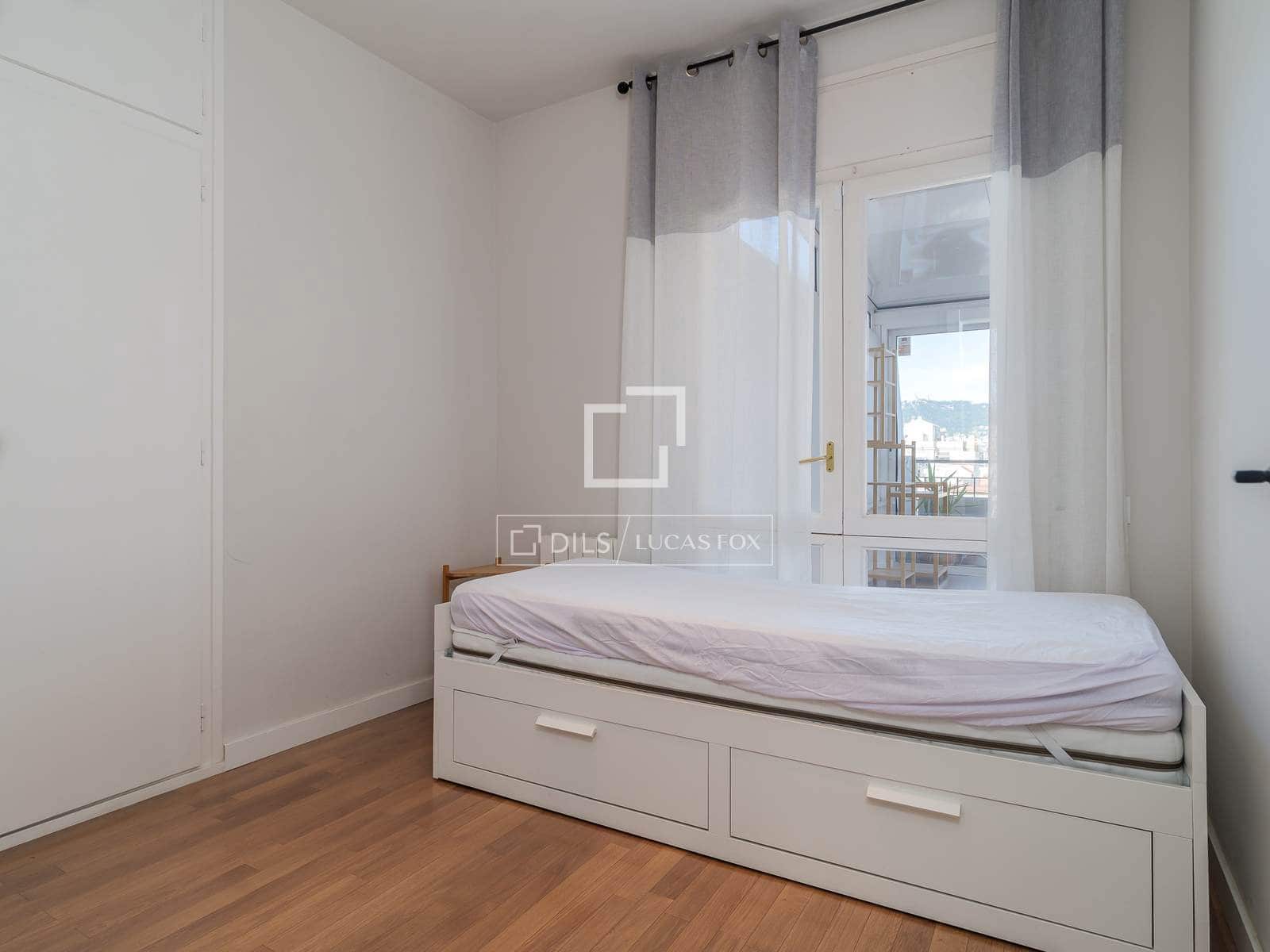 Ático de 2 habitaciones en Barcelona ciudad en alquiler - 2.900 € (Ref: 9606326)