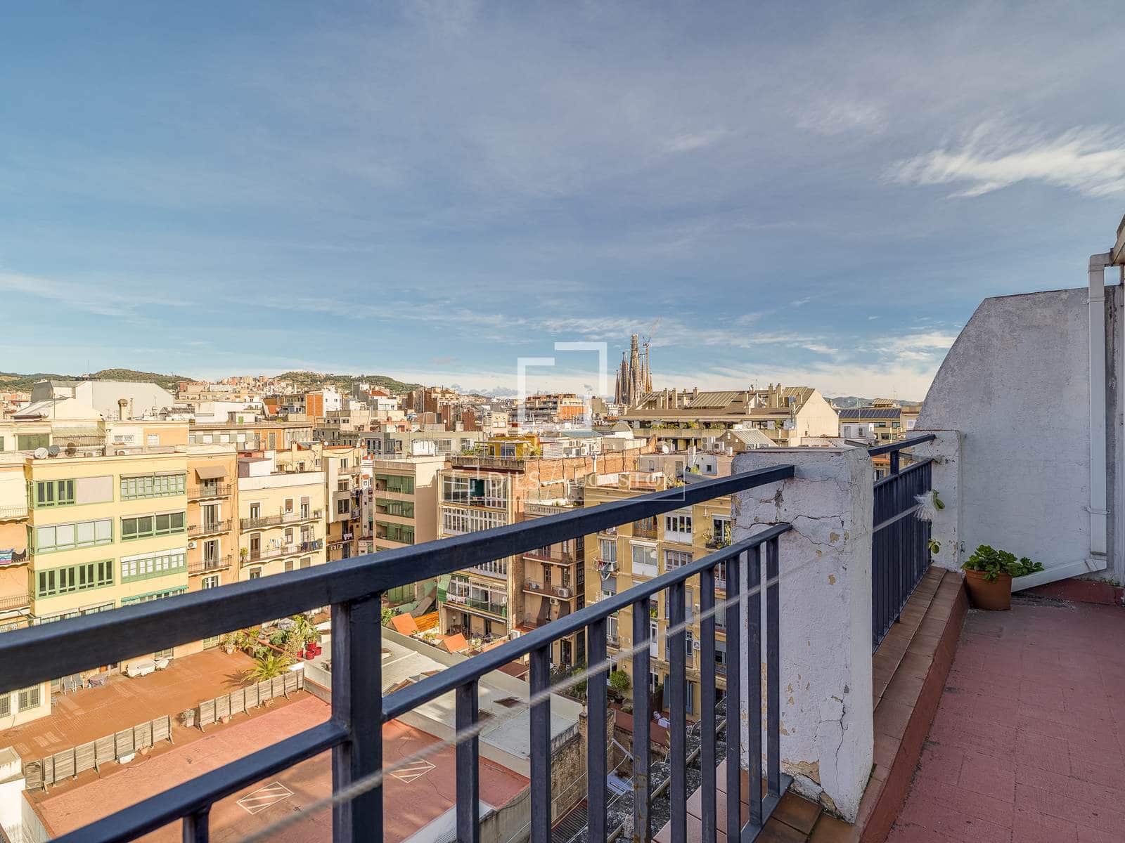 Ático de 2 habitaciones en Barcelona ciudad en alquiler - 2.900 € (Ref: 9606326)