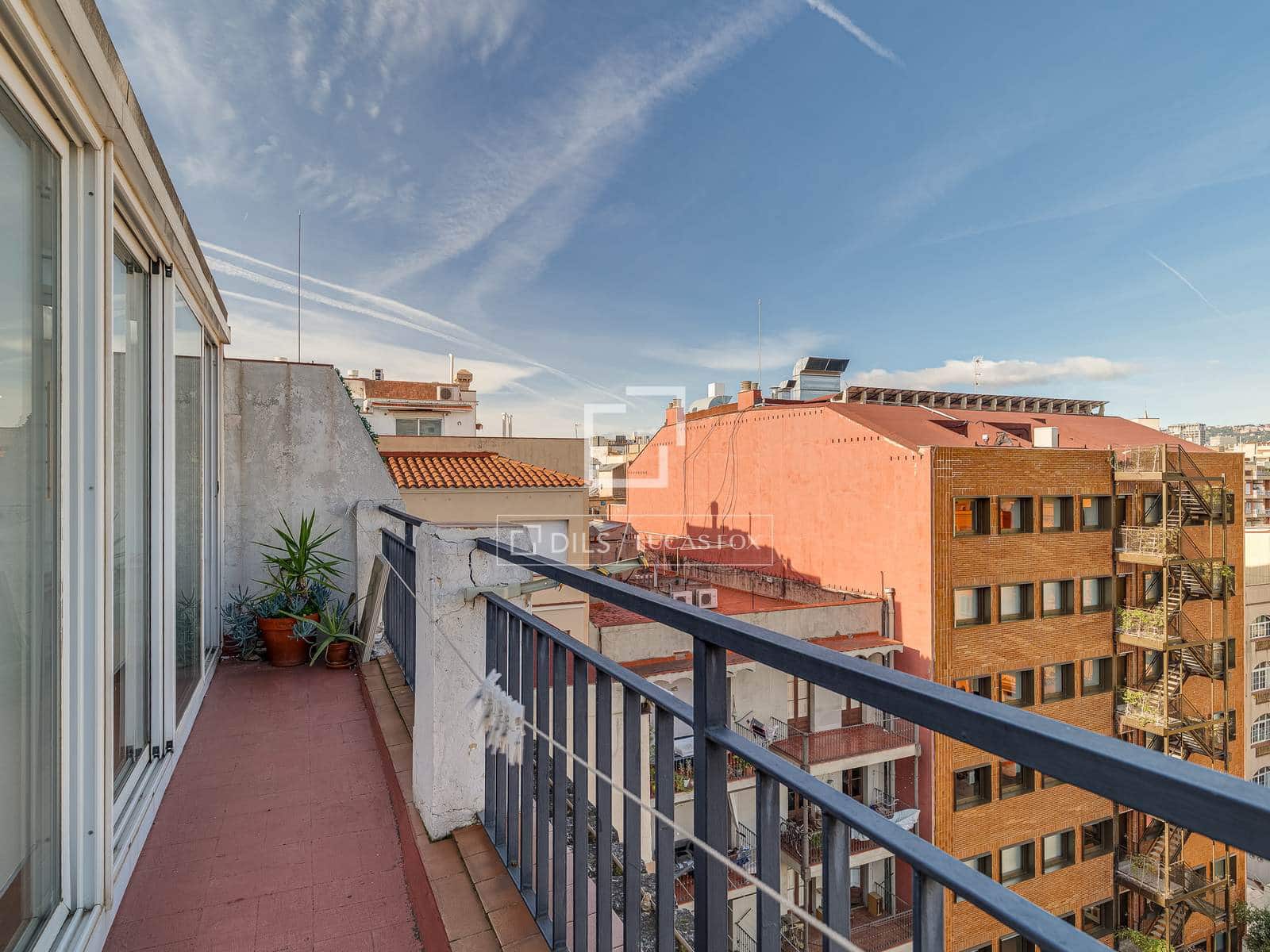 Ático de 2 habitaciones en Barcelona ciudad en alquiler - 2.900 € (Ref: 9606326)