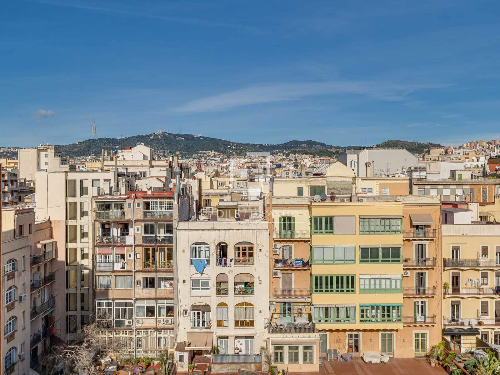 Ático de 2 habitaciones en Barcelona ciudad en alquiler - 2.900 € (Ref: 9606326)