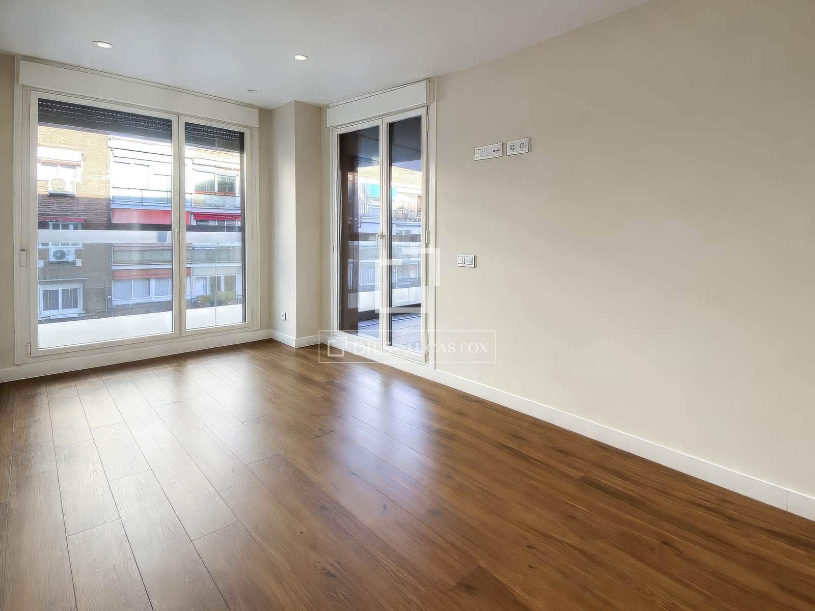 Apartamento de 5 habitaciones en Madrid ciudad en alquiler con piscina garaje - 4.150 € (Ref: 9606327)