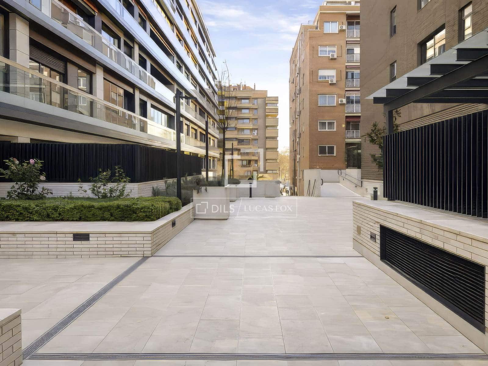 Apartamento de 5 habitaciones en Madrid ciudad en alquiler con piscina garaje - 4.150 € (Ref: 9606327)