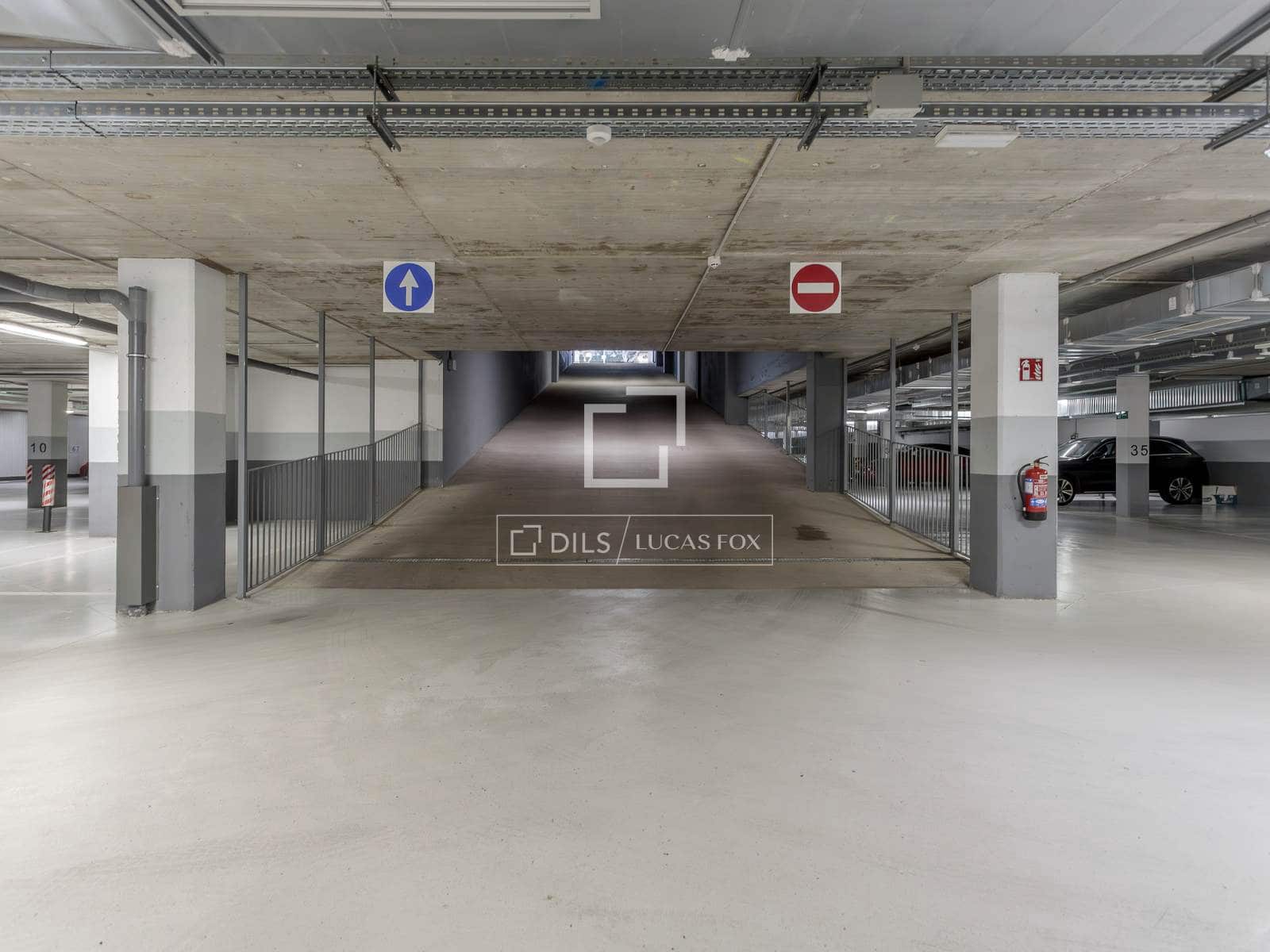 5 bedroom Apartment for rent in Madrid city with pool garage - € 4,150 (Ref: 9606327)