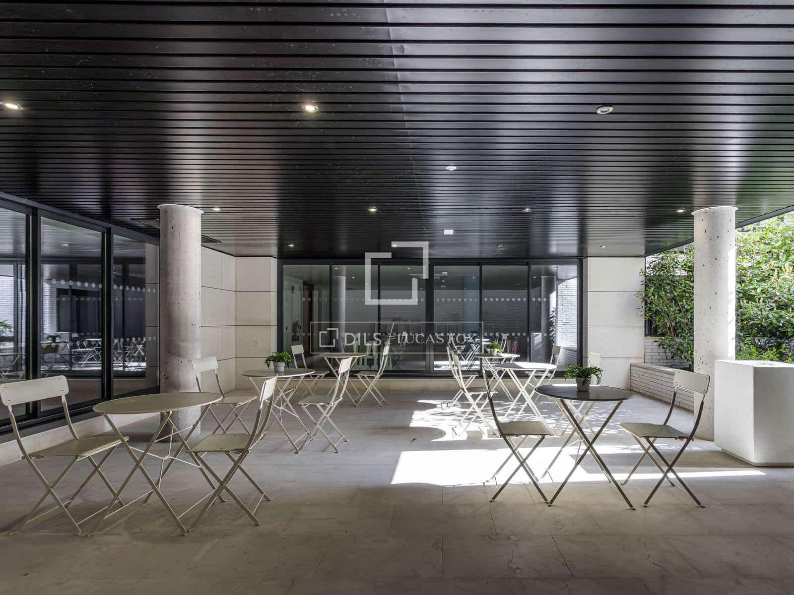 5 bedroom Apartment for rent in Madrid city with pool garage - € 4,150 (Ref: 9606327)