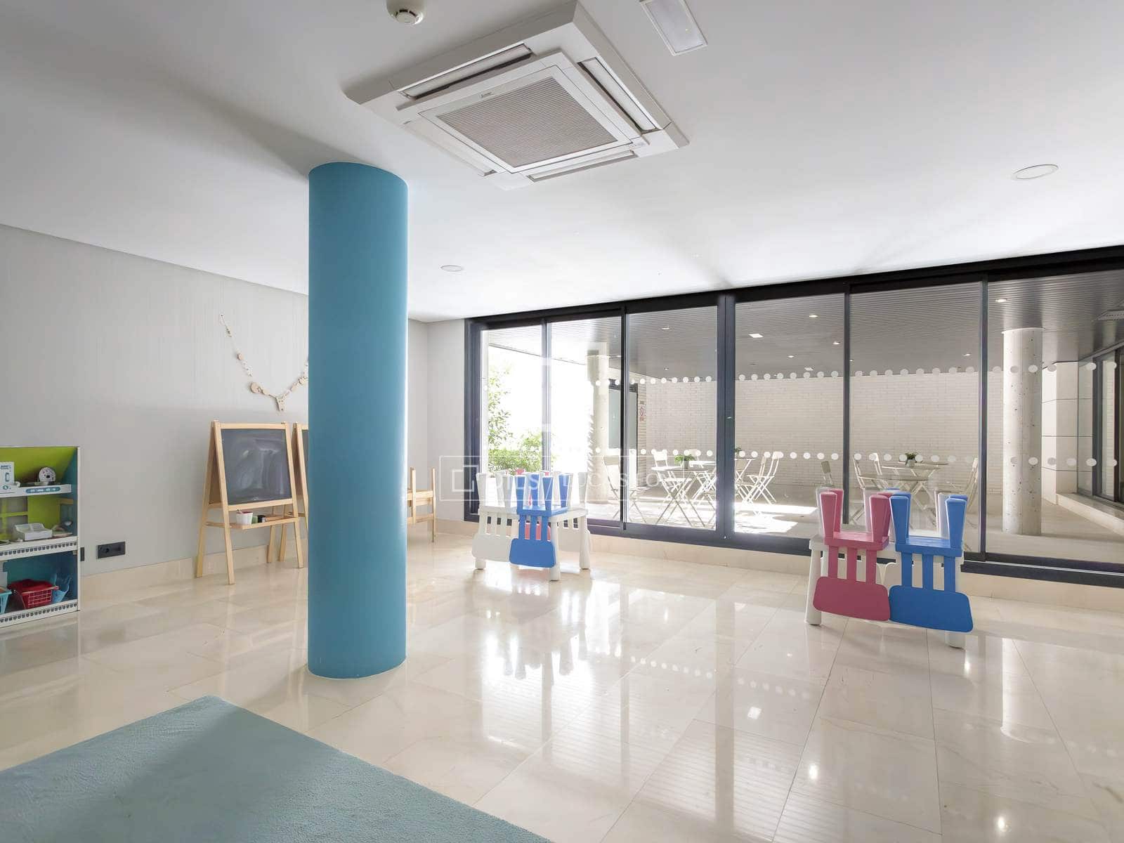 5 bedroom Apartment for rent in Madrid city with pool garage - € 4,150 (Ref: 9606327)