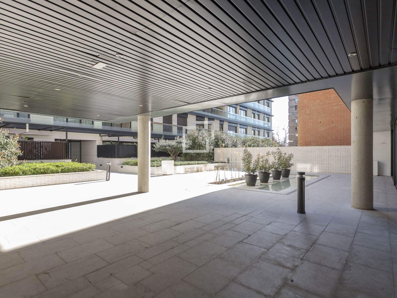 5 bedroom Apartment for rent in Madrid city with pool garage - € 4,150 (Ref: 9606327)