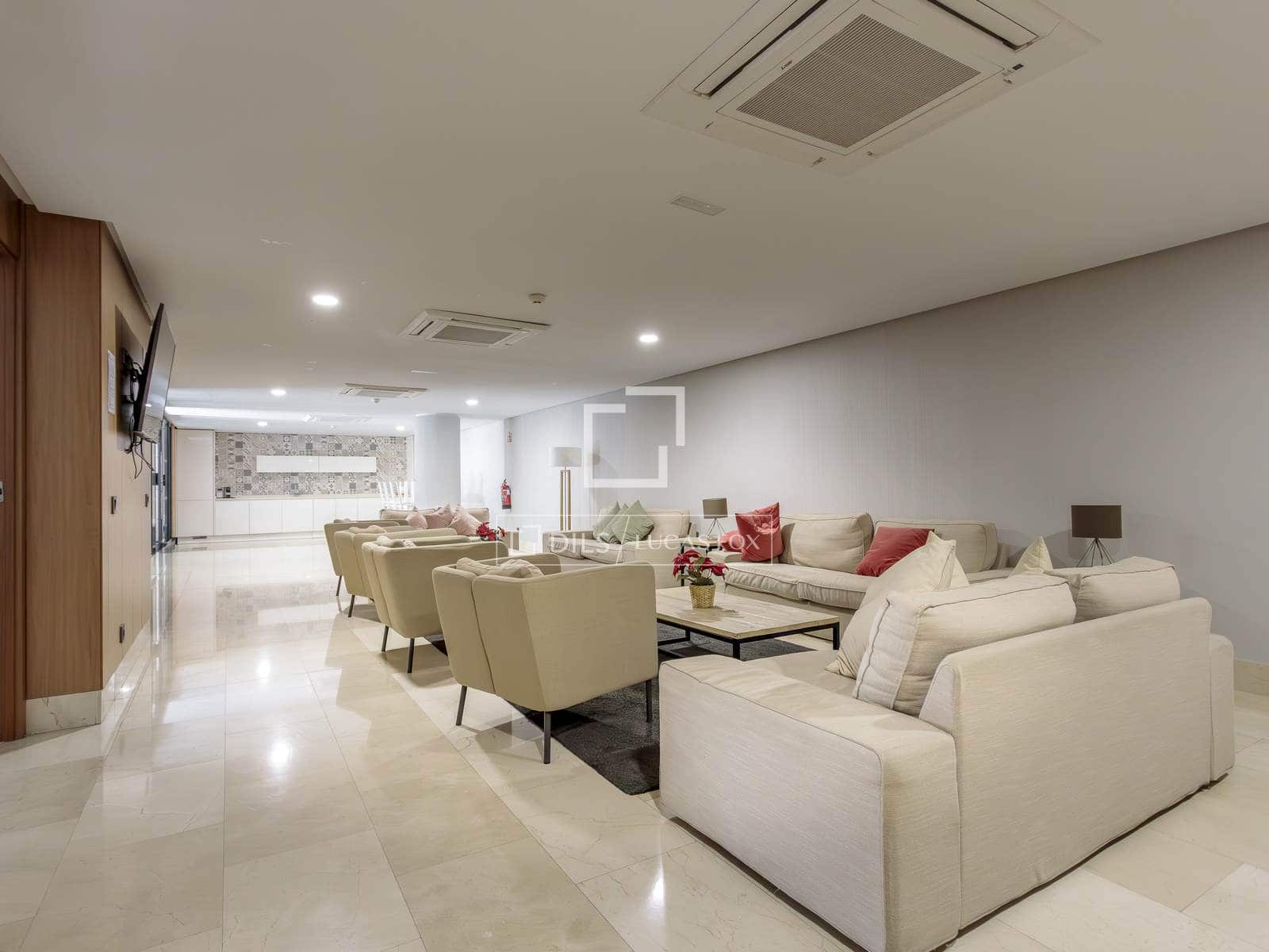 5 bedroom Apartment for rent in Madrid city with pool garage - € 4,150 (Ref: 9606327)