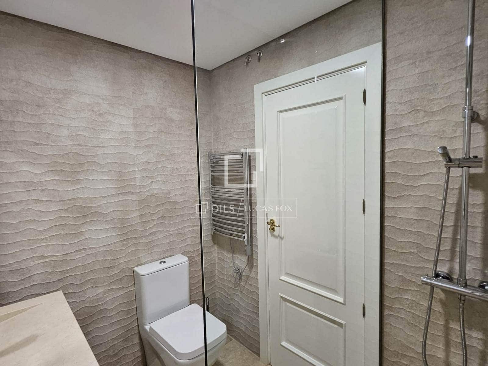 6 makuuhuone Huvila myytävänä paikassa Pozuelo de Alarcon mukana uima-altaan 
autotalli - 5 900 000 € (Ref: 9606328)