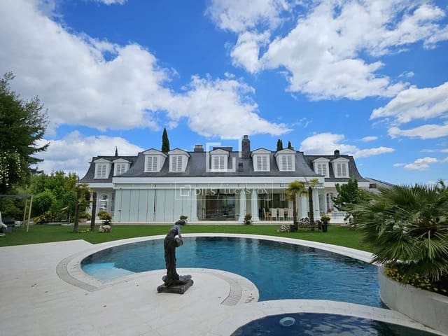 6 makuuhuone Huvila myytävänä paikassa Pozuelo de Alarcón mukana uima-altaan 
autotalli - 5 900 000 € (Ref: 9606328)