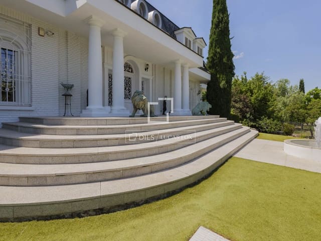 6 soverom Villa til salgs i Pozuelo de Alarcón med svømmebasseng garasje - € 4 990 000 (Ref: 9606328)