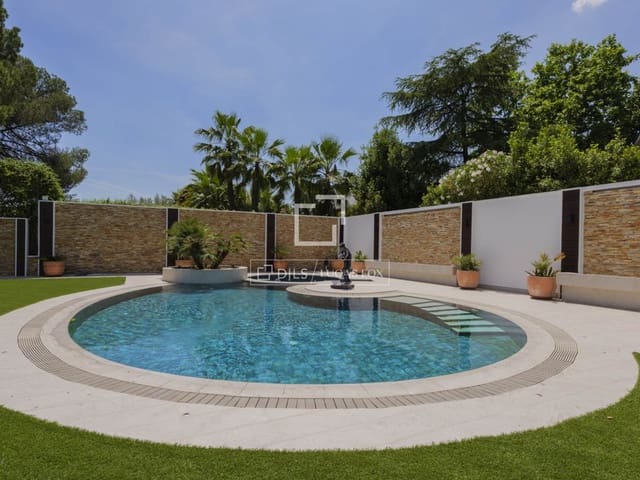 6 soverom Villa til salgs i Pozuelo de Alarcón med svømmebasseng garasje - € 4 990 000 (Ref: 9606328)