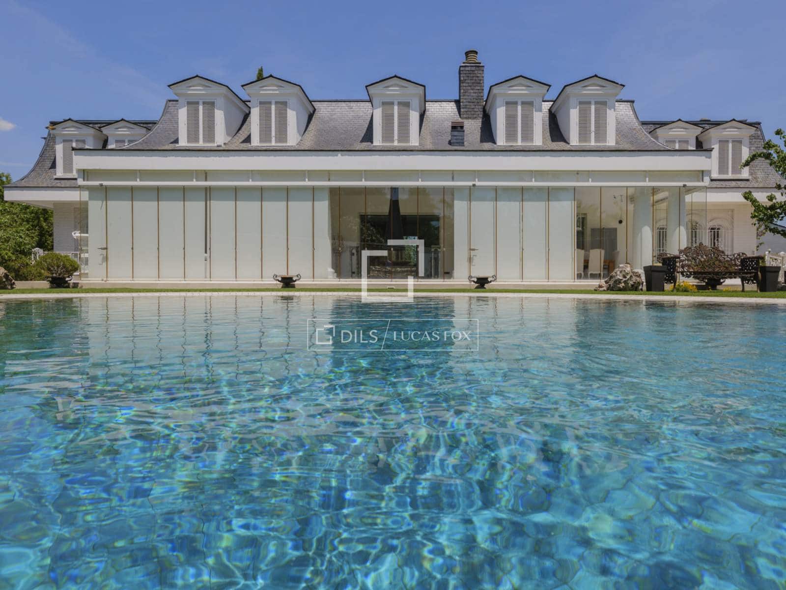 6 bedroom Villa for sale in Pozuelo de Alarcon with pool garage - € 4,990,000 (Ref: 9606328)