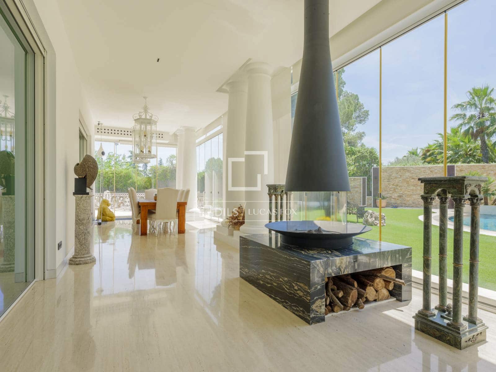 6 bedroom Villa for sale in Pozuelo de Alarcon with pool garage - € 4,990,000 (Ref: 9606328)