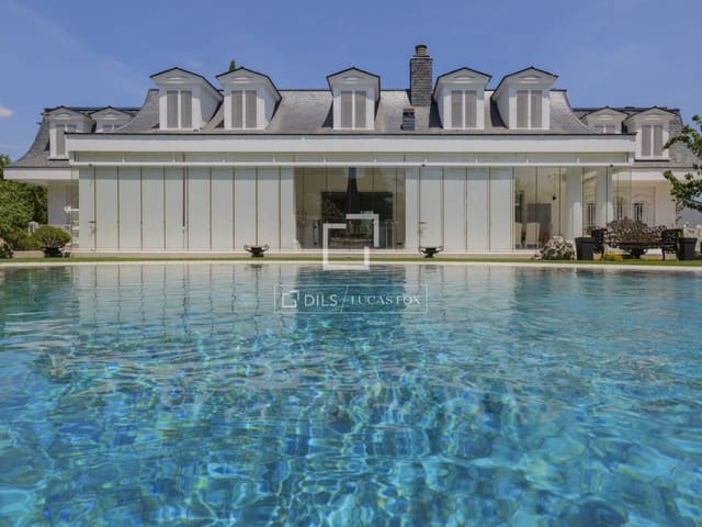 6 soverom Villa til salgs i Pozuelo de Alarcón med svømmebasseng garasje - € 4 990 000 (Ref: 9606328)
