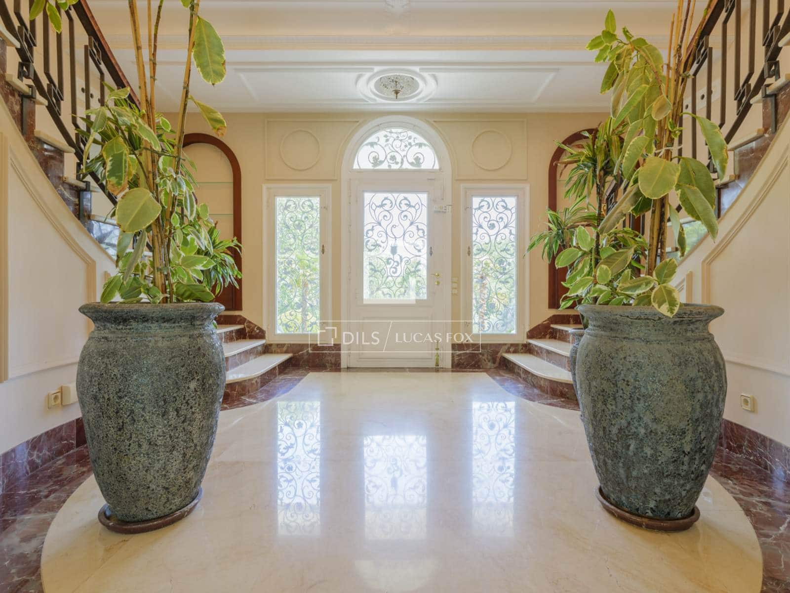 6 bedroom Villa for sale in Pozuelo de Alarcon with pool garage - € 4,990,000 (Ref: 9606328)