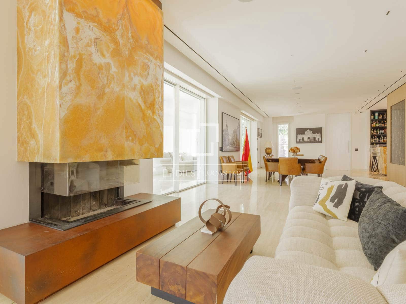 6 bedroom Villa for sale in Pozuelo de Alarcon with pool garage - € 4,990,000 (Ref: 9606328)