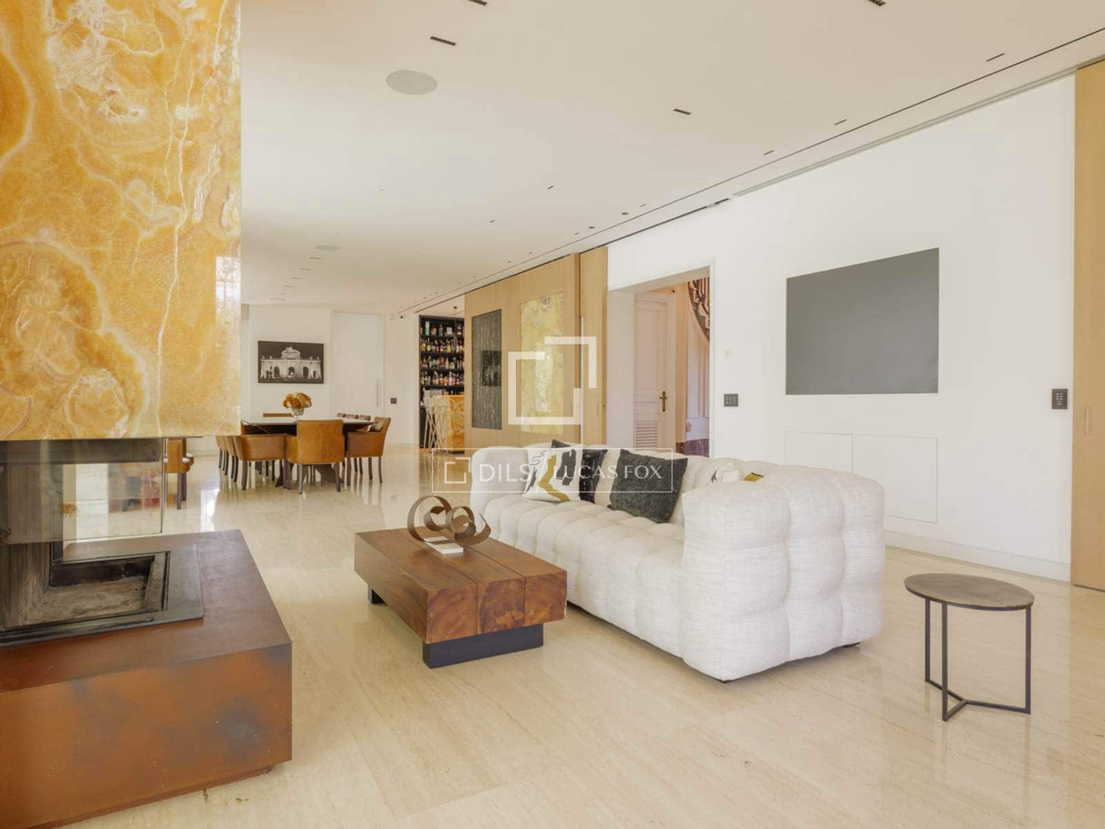 6 bedroom Villa for sale in Pozuelo de Alarcon with pool garage - € 4,990,000 (Ref: 9606328)