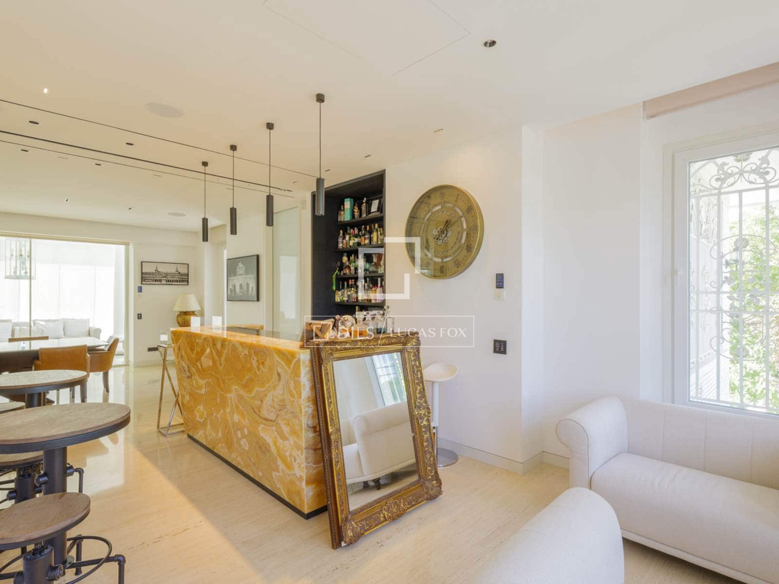 6 bedroom Villa for sale in Pozuelo de Alarcon with pool garage - € 4,990,000 (Ref: 9606328)