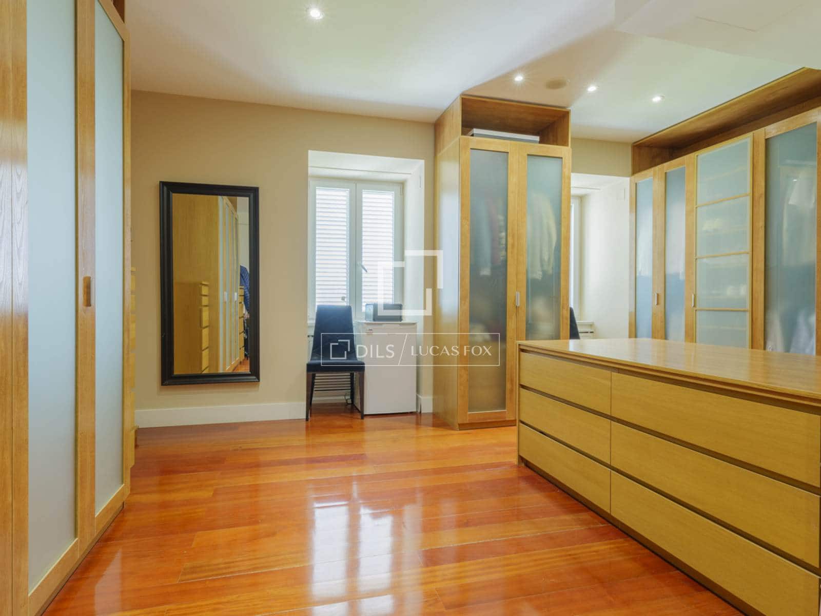 6 bedroom Villa for sale in Pozuelo de Alarcon with pool garage - € 4,990,000 (Ref: 9606328)