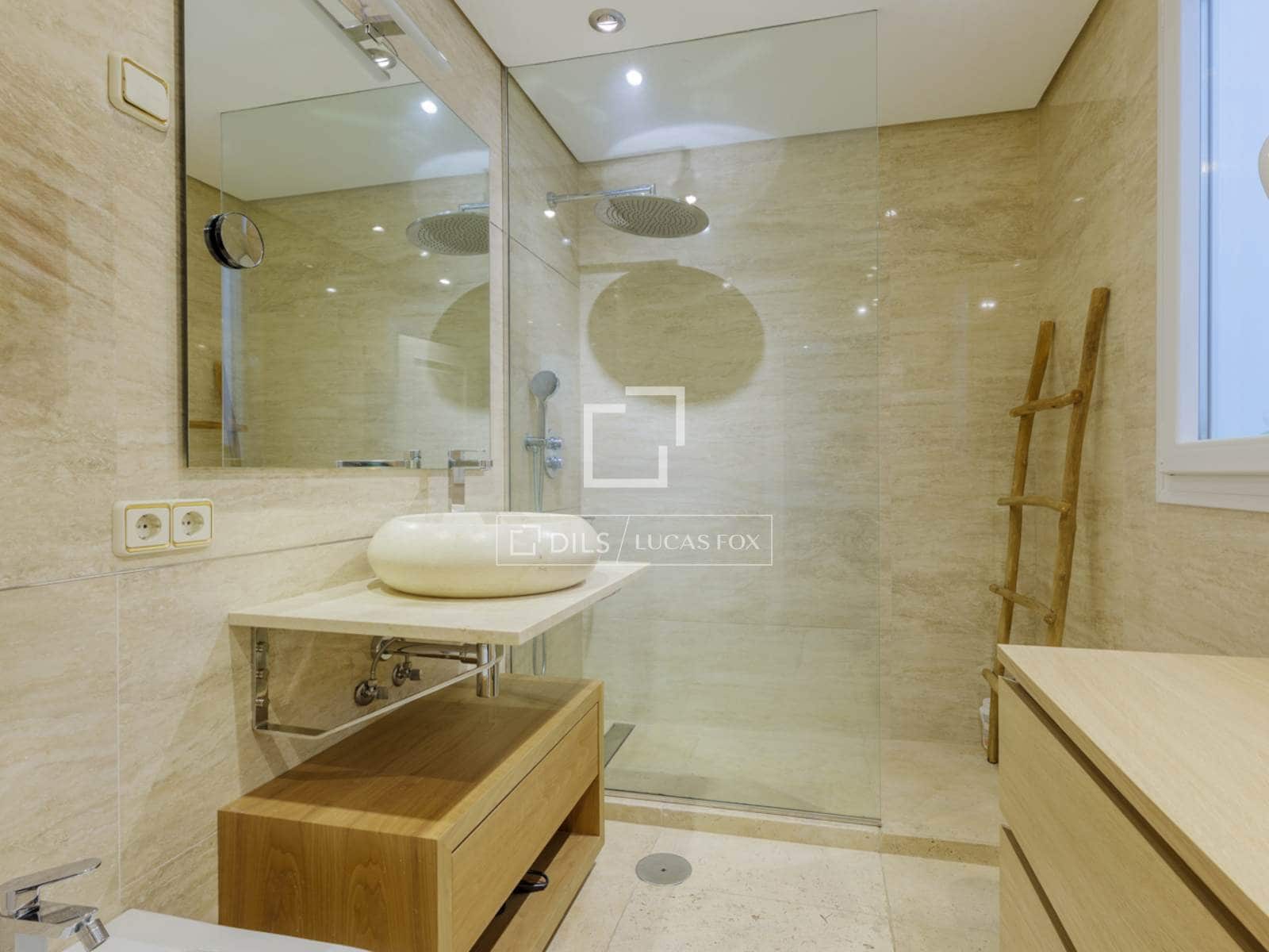 6 bedroom Villa for sale in Pozuelo de Alarcon with pool garage - € 4,990,000 (Ref: 9606328)