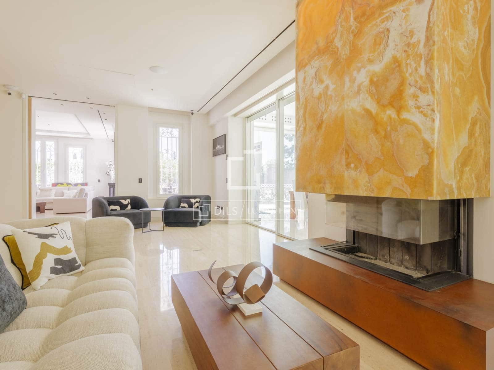 6 bedroom Villa for sale in Pozuelo de Alarcon with pool garage - € 4,990,000 (Ref: 9606328)