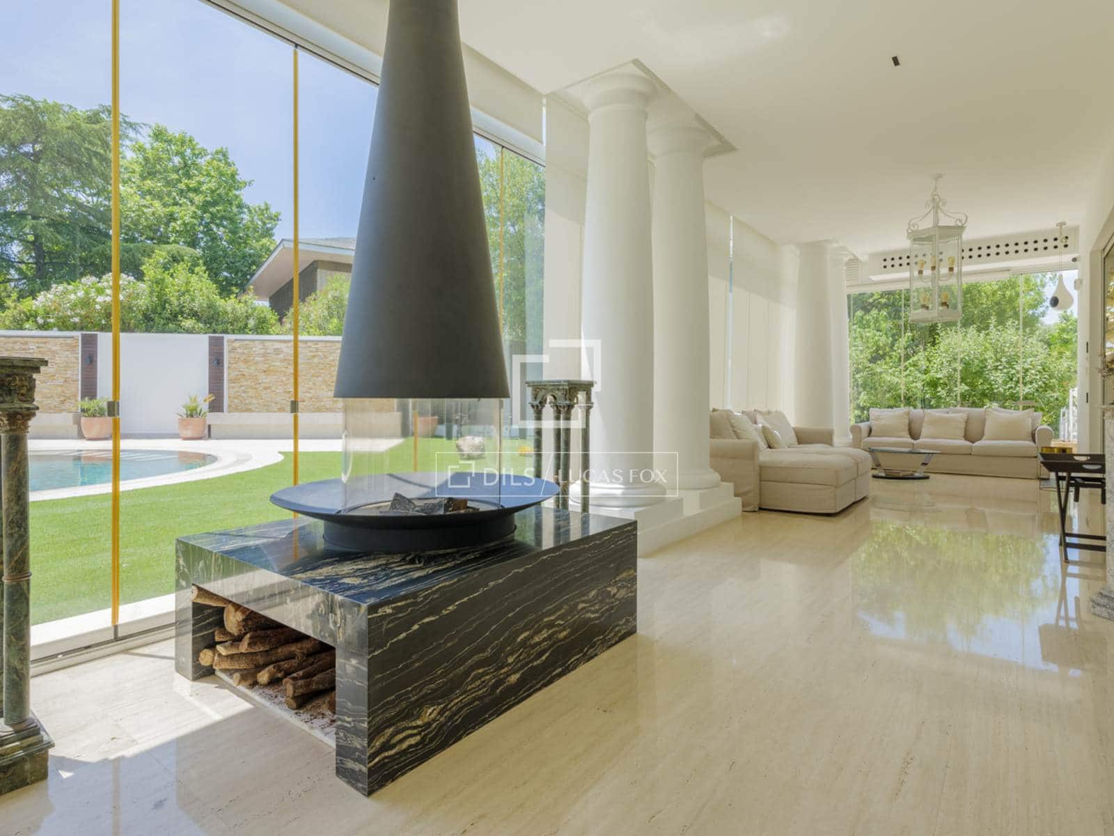 6 bedroom Villa for sale in Pozuelo de Alarcon with pool garage - € 4,990,000 (Ref: 9606328)